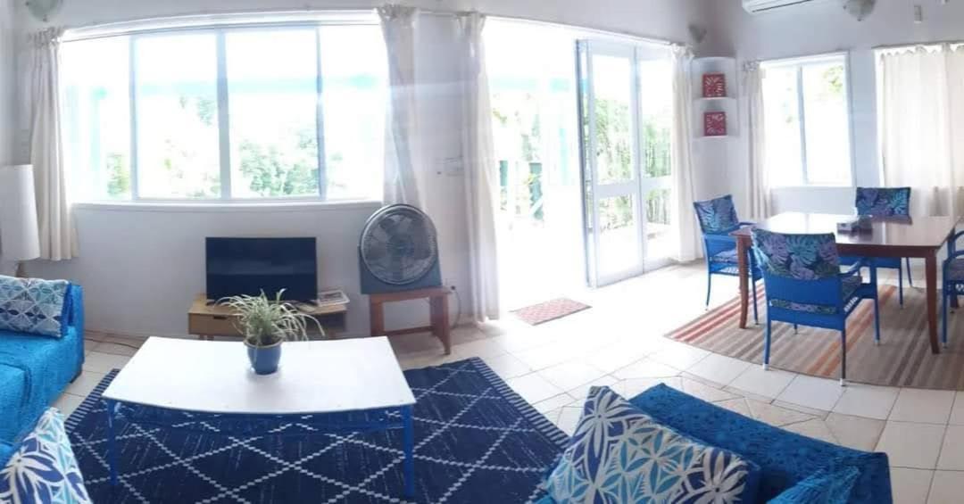 Are Tamareni 2Br Beach Cottage Or River Studio أفاروا الغرفة الصورة